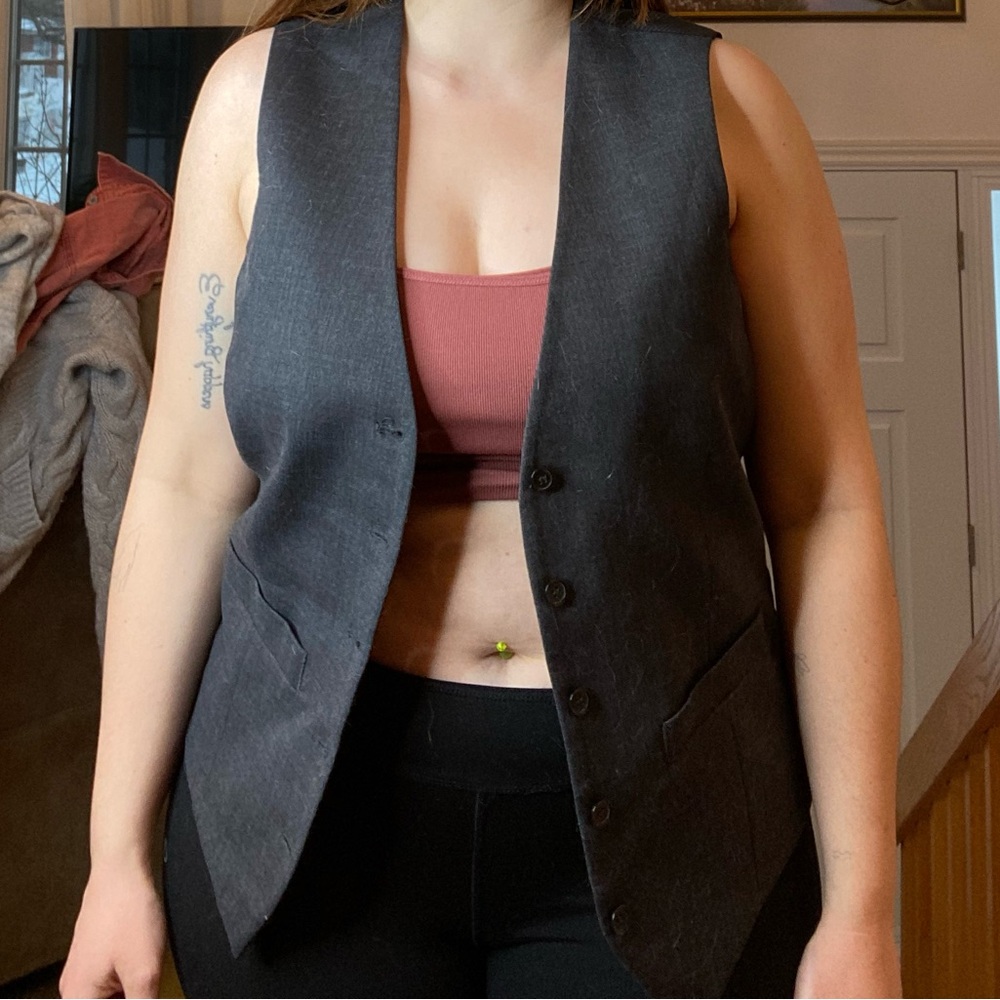 Gray Sleeveless Vest